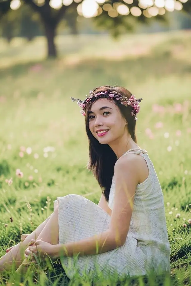 What Modeling Agencies Look for in Beginners — Turn Left Media editorial image